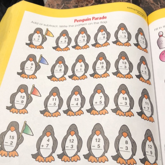 Edition Scholastic - 1st Grade Workbook with Motivational stickers - Picture 12 of 13